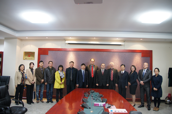 20151028104956630212477